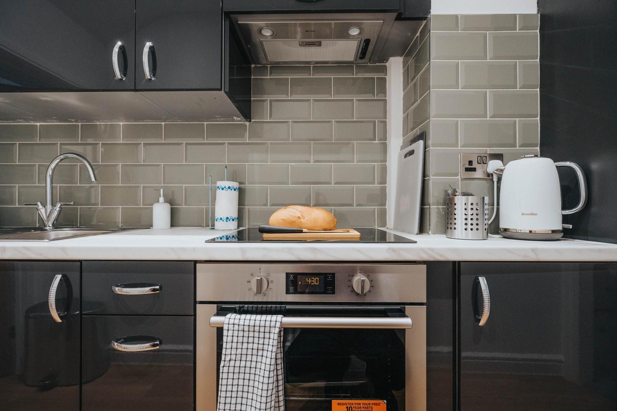 Buxton Apartment - 1 Bed, Free Parking, Wi-Fi Hazel Grove 外观 照片