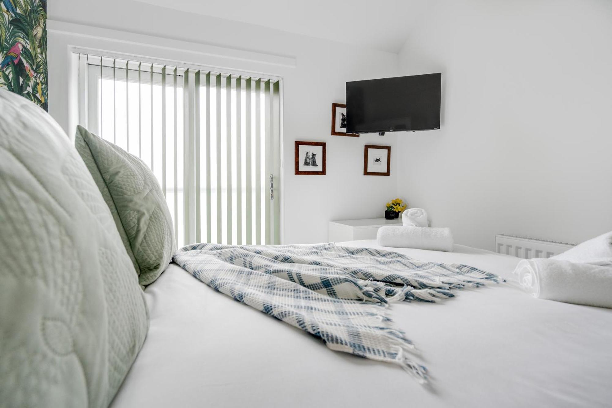 Buxton Apartment - 1 Bed, Free Parking, Wi-Fi Hazel Grove 外观 照片