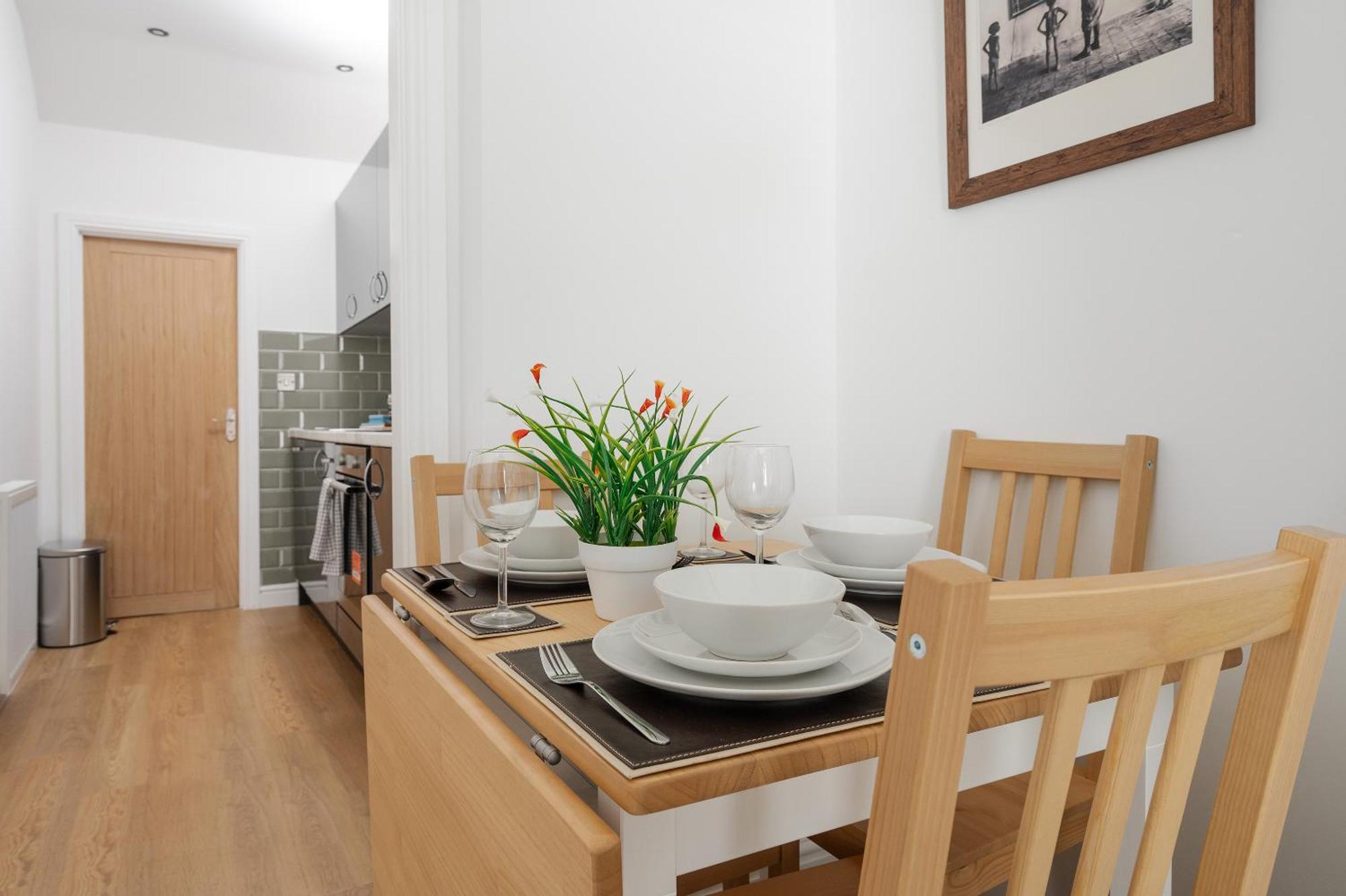 Buxton Apartment - 1 Bed, Free Parking, Wi-Fi Hazel Grove 外观 照片
